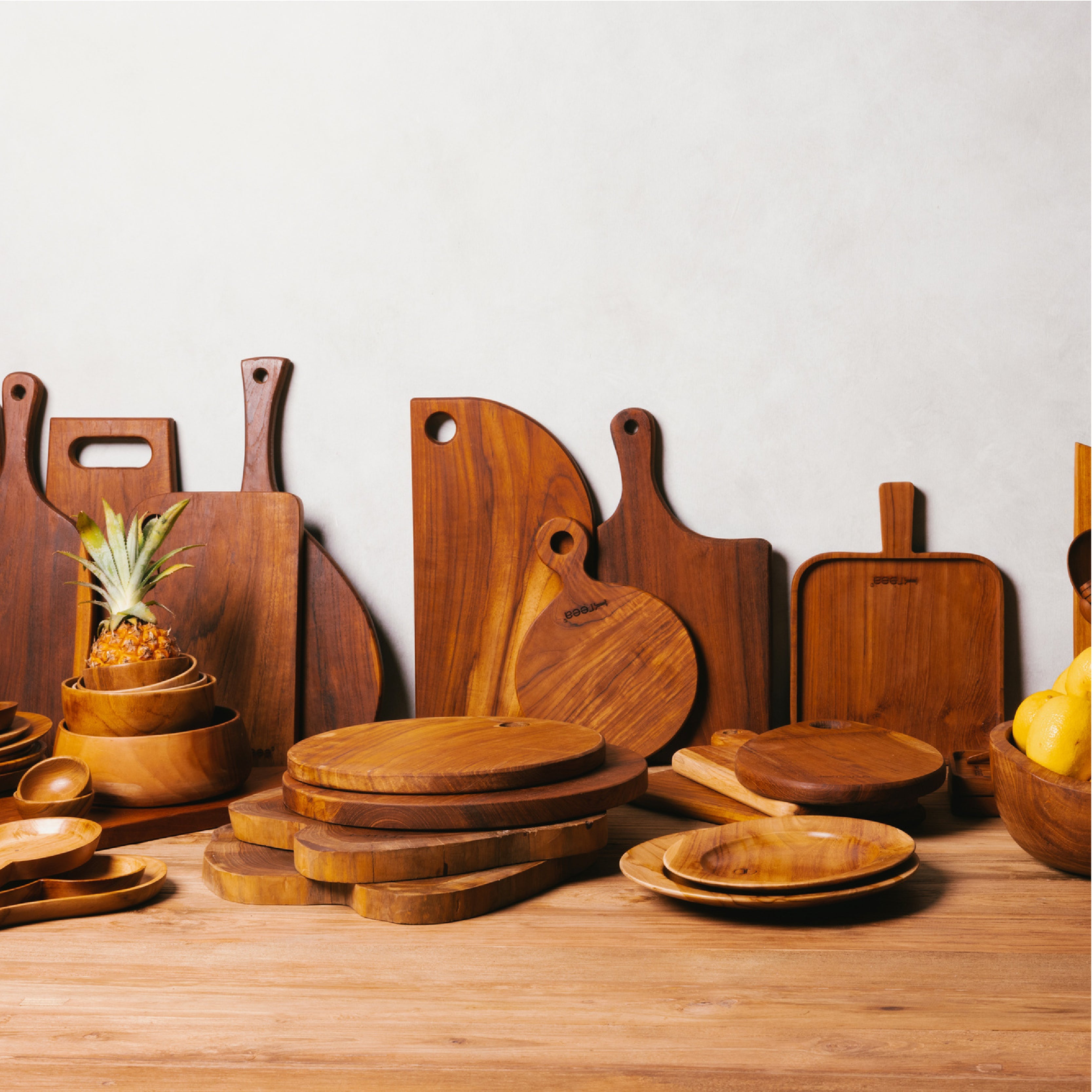 Teak CUTTING BOARD
